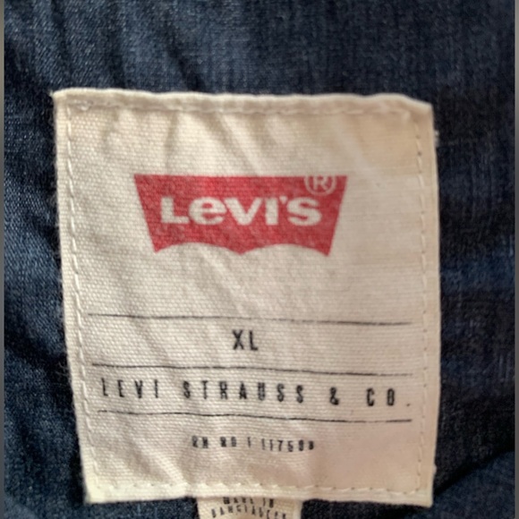 EUC Levi’s Pearl Snap Vintagege Western Shirt Size XL - Picture 2 of 6